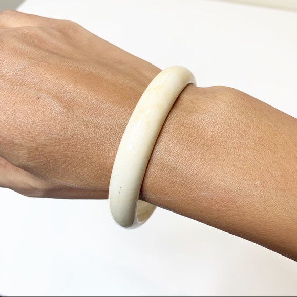 Ivory Bangle  One Size - Picture 1 of 3